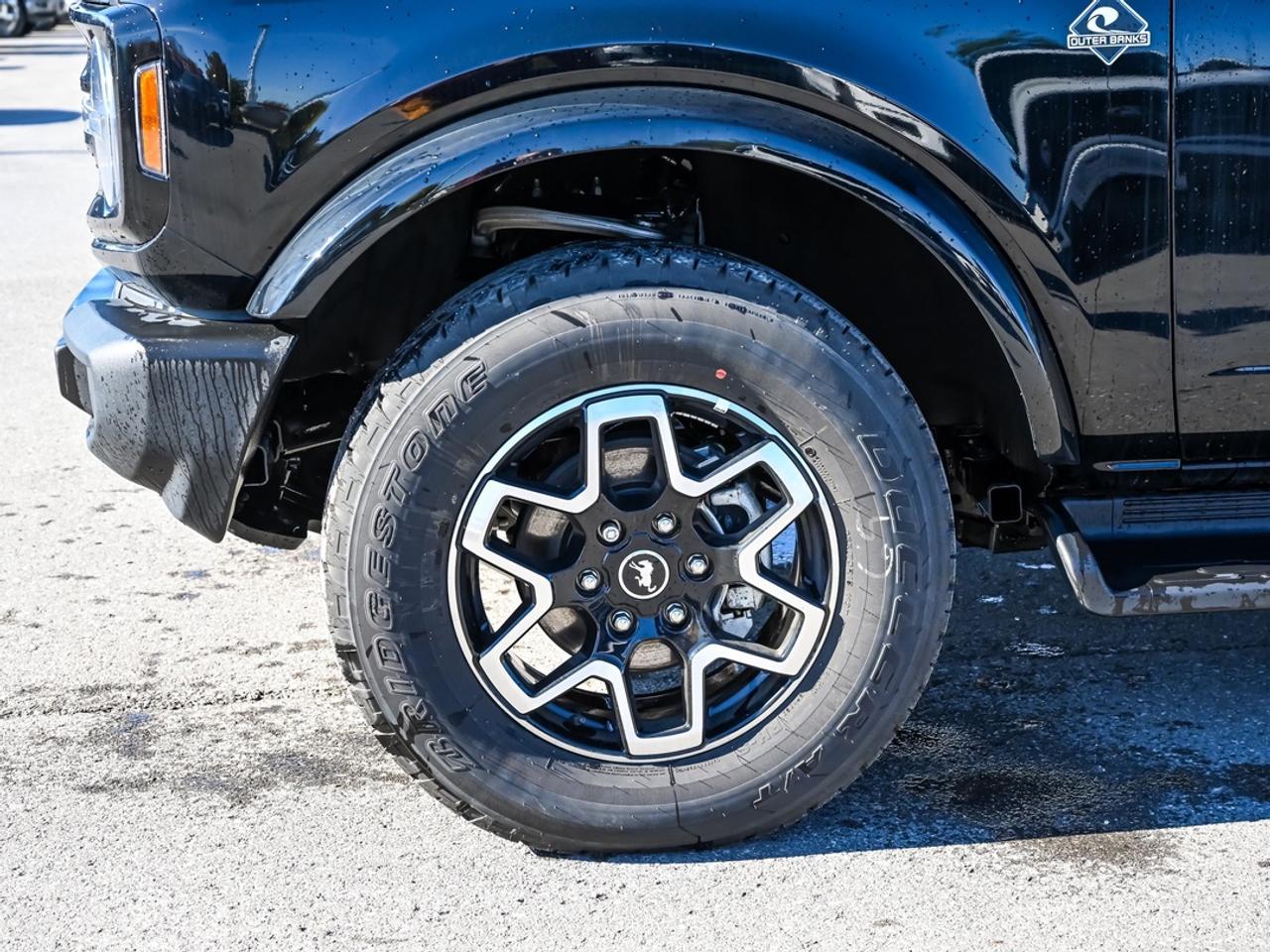 2026 Ford Bronco Outer Banks Photo