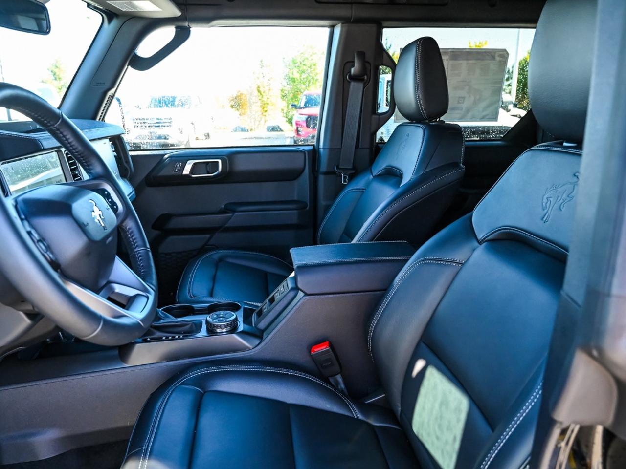 2026 Ford Bronco Outer Banks Photo