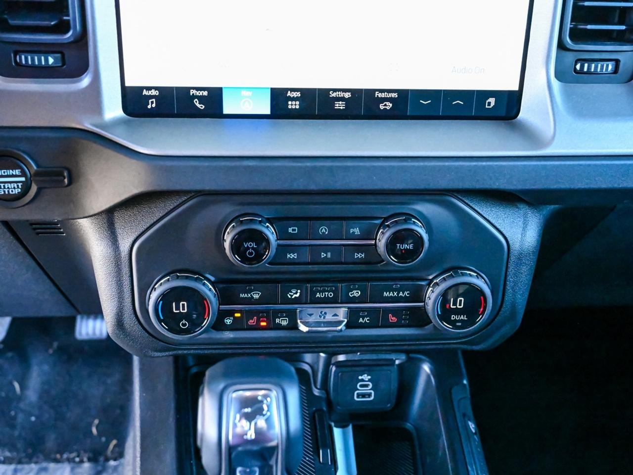 2026 Ford Bronco Outer Banks Photo