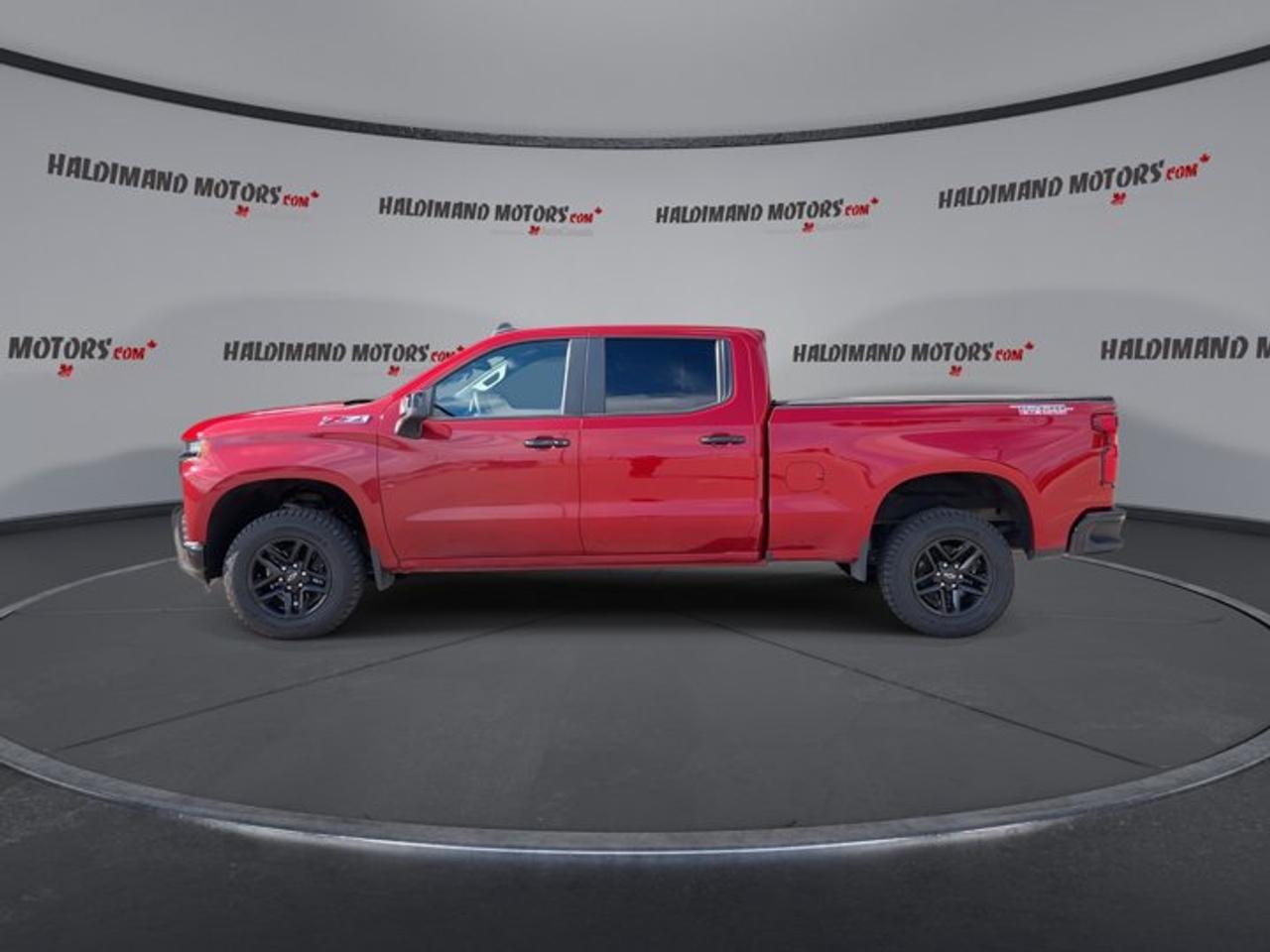 2021 Chevrolet Silverado 1500 LT Trail Boss Z71 Crew Cab 6.5' Box 4WD | Heated Steering Photo