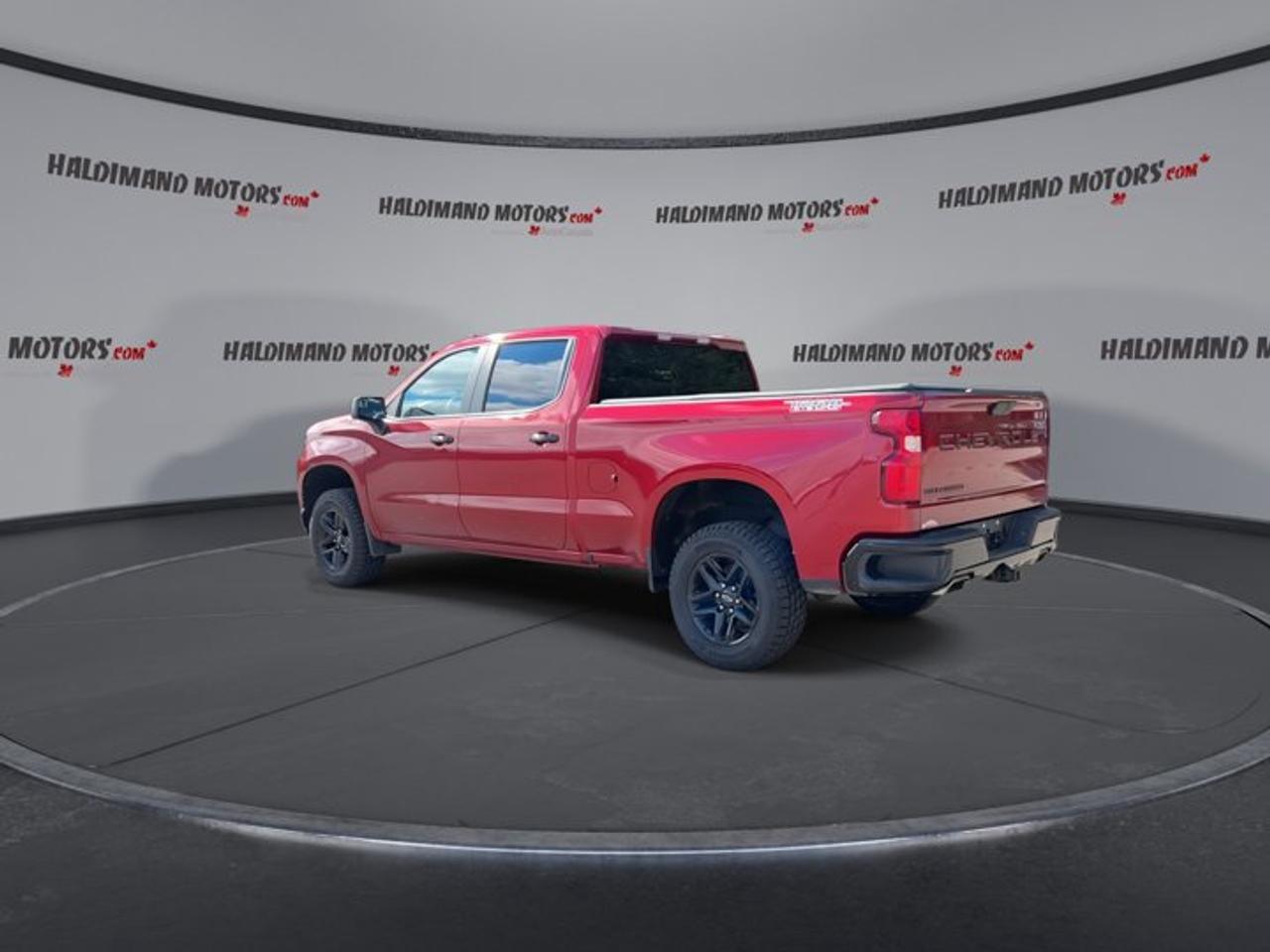 2021 Chevrolet Silverado 1500 LT Trail Boss Z71 Crew Cab 6.5' Box 4WD | Heated Steering Photo