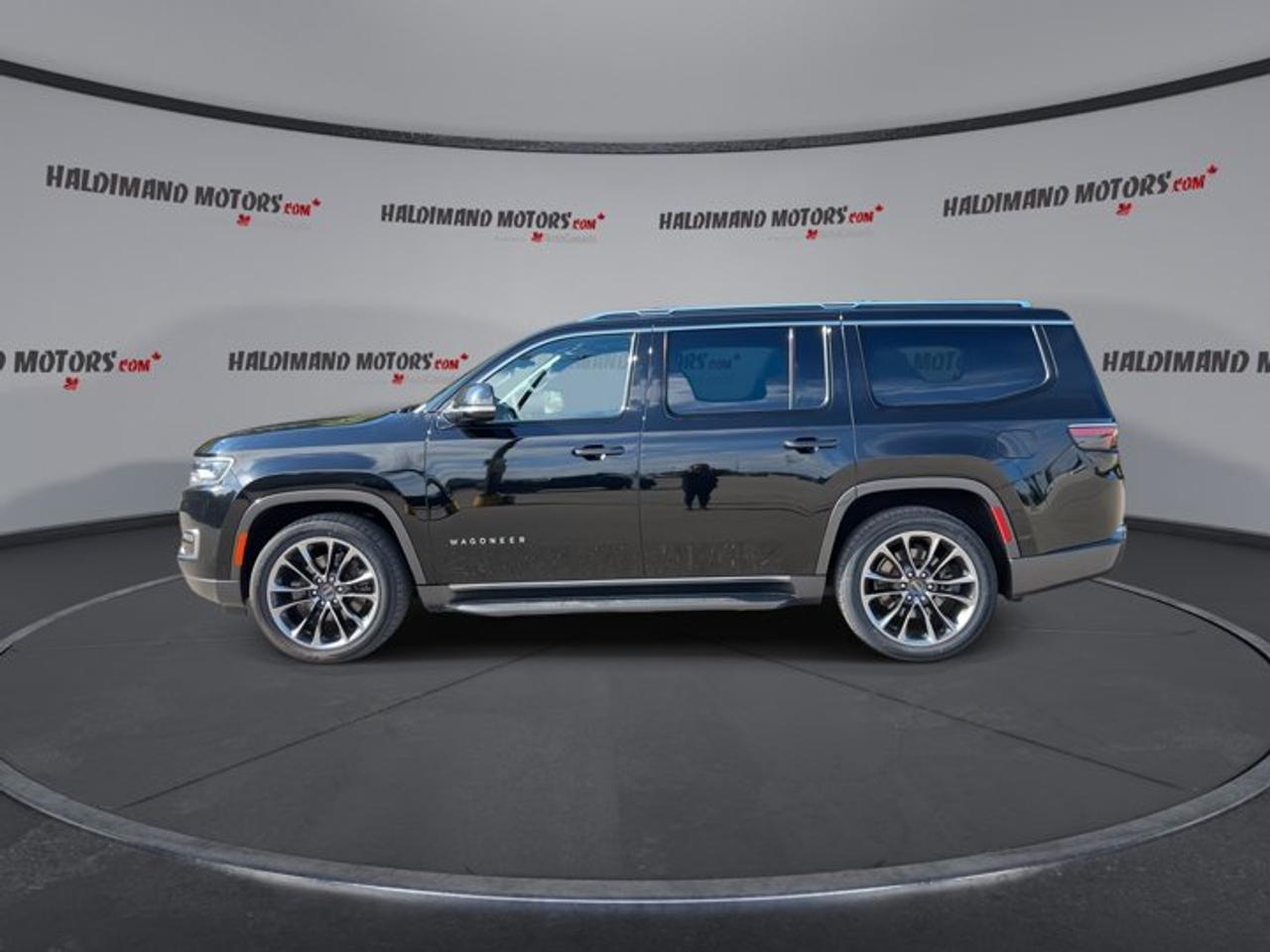 2022 Jeep Wagoneer Series I 4x4 | One Owner | No Accidents | Leather Seats Photo