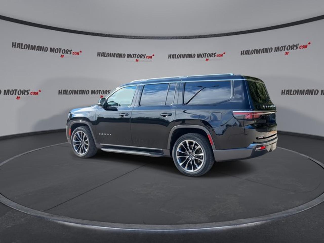 2022 Jeep Wagoneer Series I 4x4 | One Owner | No Accidents | Leather Seats Photo