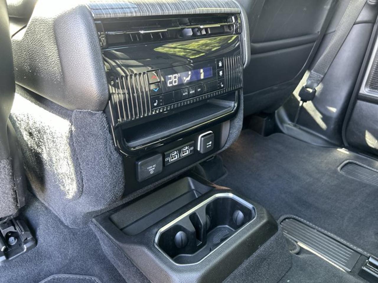 2022 Jeep Wagoneer Series I 4x4 | One Owner | No Accidents | Leather Seats Photo
