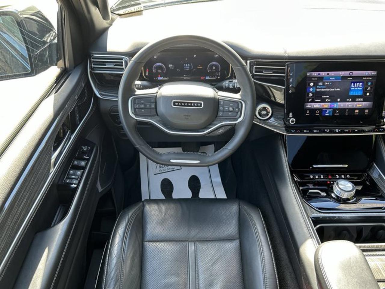 2022 Jeep Wagoneer Series I 4x4 | One Owner | No Accidents | Leather Seats Photo