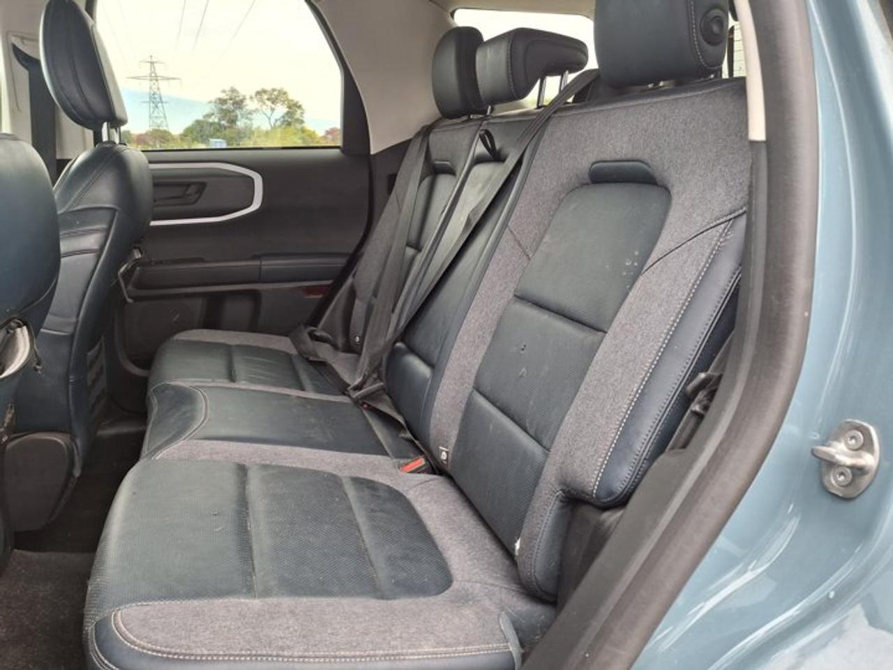 2021 Ford Bronco Sport Outer Banks 4x4 | Sunroof | Heated Seats | Remote Start | Tow Pkg | Co-Pilot 360 | and More ! Photo