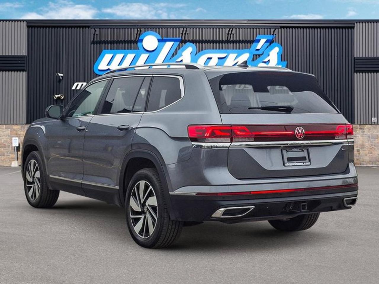 2024 Volkswagen Atlas Highline AWD | Leather | Sunroof | Nav | Harman Kardon Audio | Cooled + Heated Seats | ACC and More! Photo
