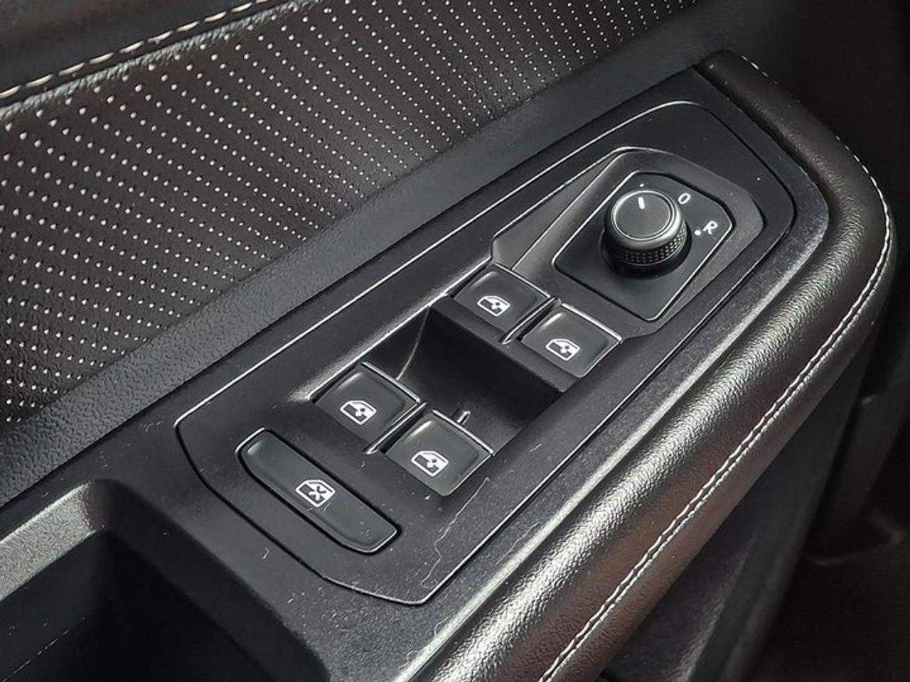 2024 Volkswagen Atlas Highline AWD | Leather | Sunroof | Nav | Harman Kardon Audio | Cooled + Heated Seats | ACC and More! Photo