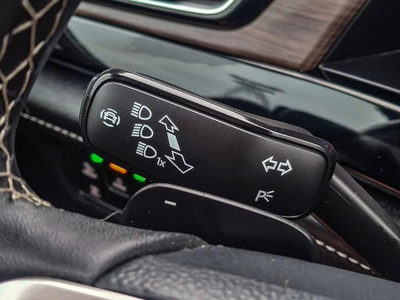 2024 Volkswagen Atlas Highline AWD | Leather | Sunroof | Nav | Harman Kardon Audio | Cooled + Heated Seats | ACC and More! Photo