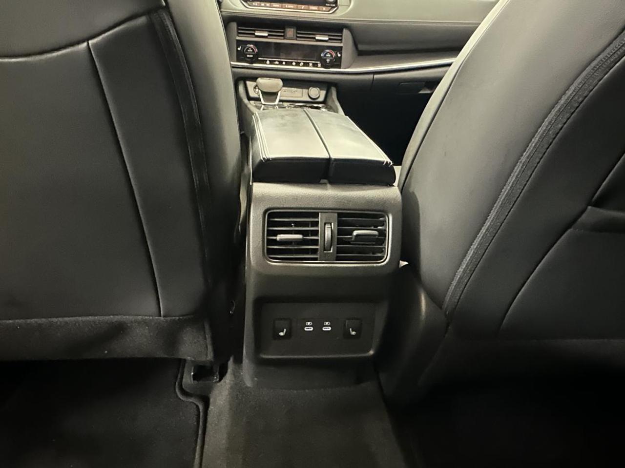 2024 Nissan Rogue SV Moonroof SV PREMIUM/LEATHER/PANOROOF/PWR GATE/OFF 1 OWNER LEASE! Photo