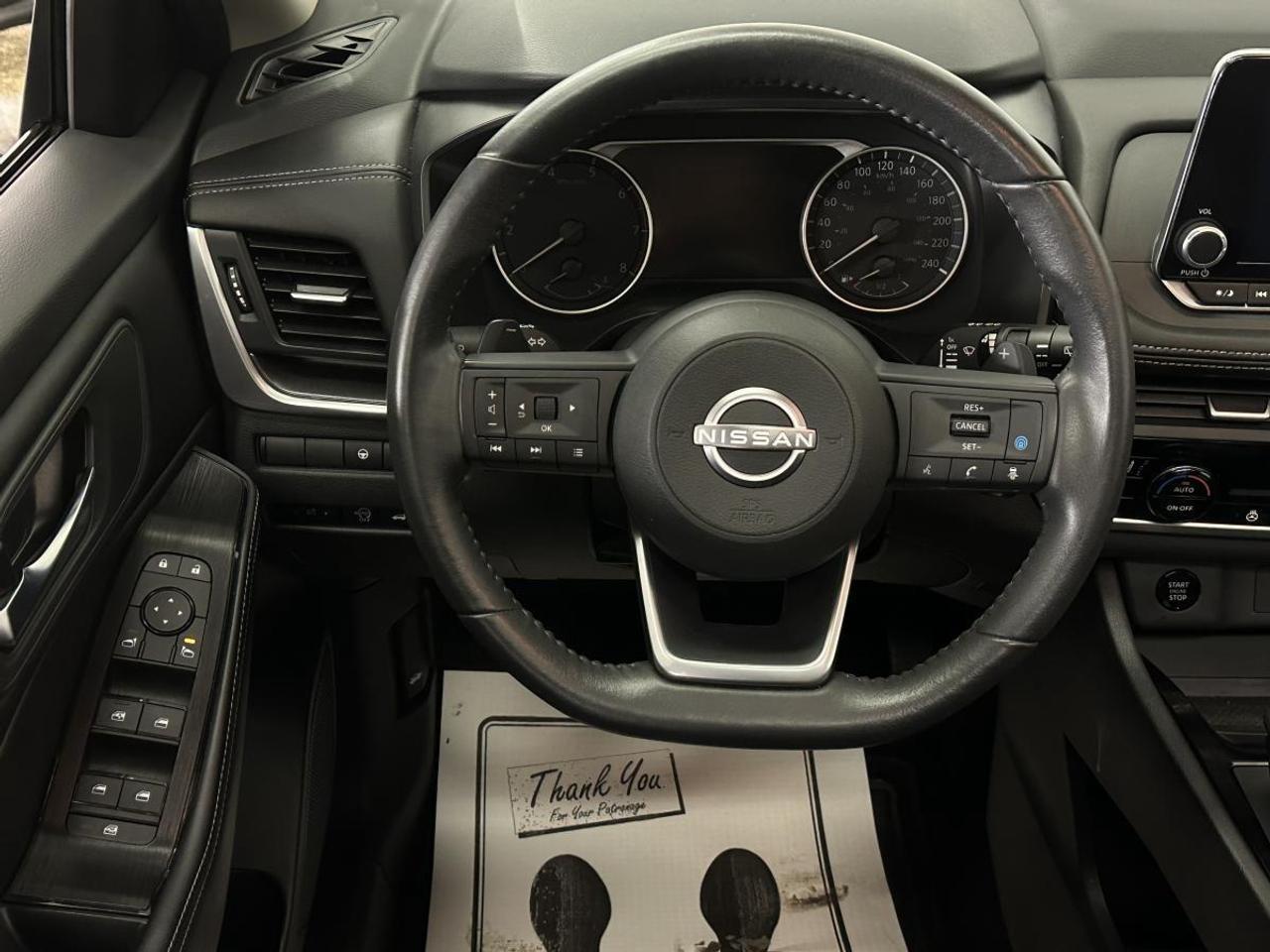 2024 Nissan Rogue SV Moonroof SV PREMIUM/LEATHER/PANOROOF/PWR GATE/OFF 1 OWNER LEASE! Photo