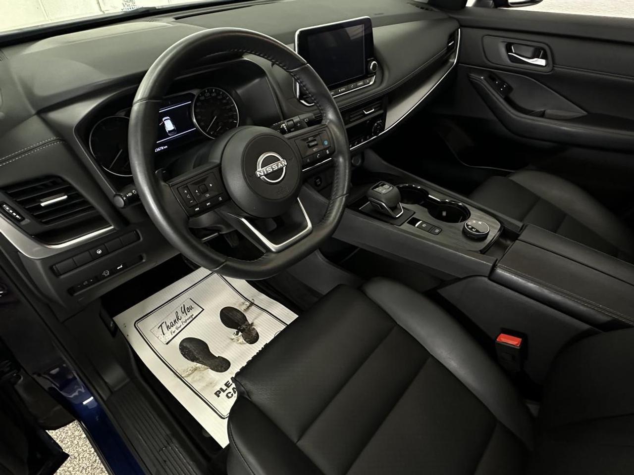 2024 Nissan Rogue SV Moonroof SV PREMIUM/LEATHER/PANOROOF/PWR GATE/OFF 1 OWNER LEASE! Photo