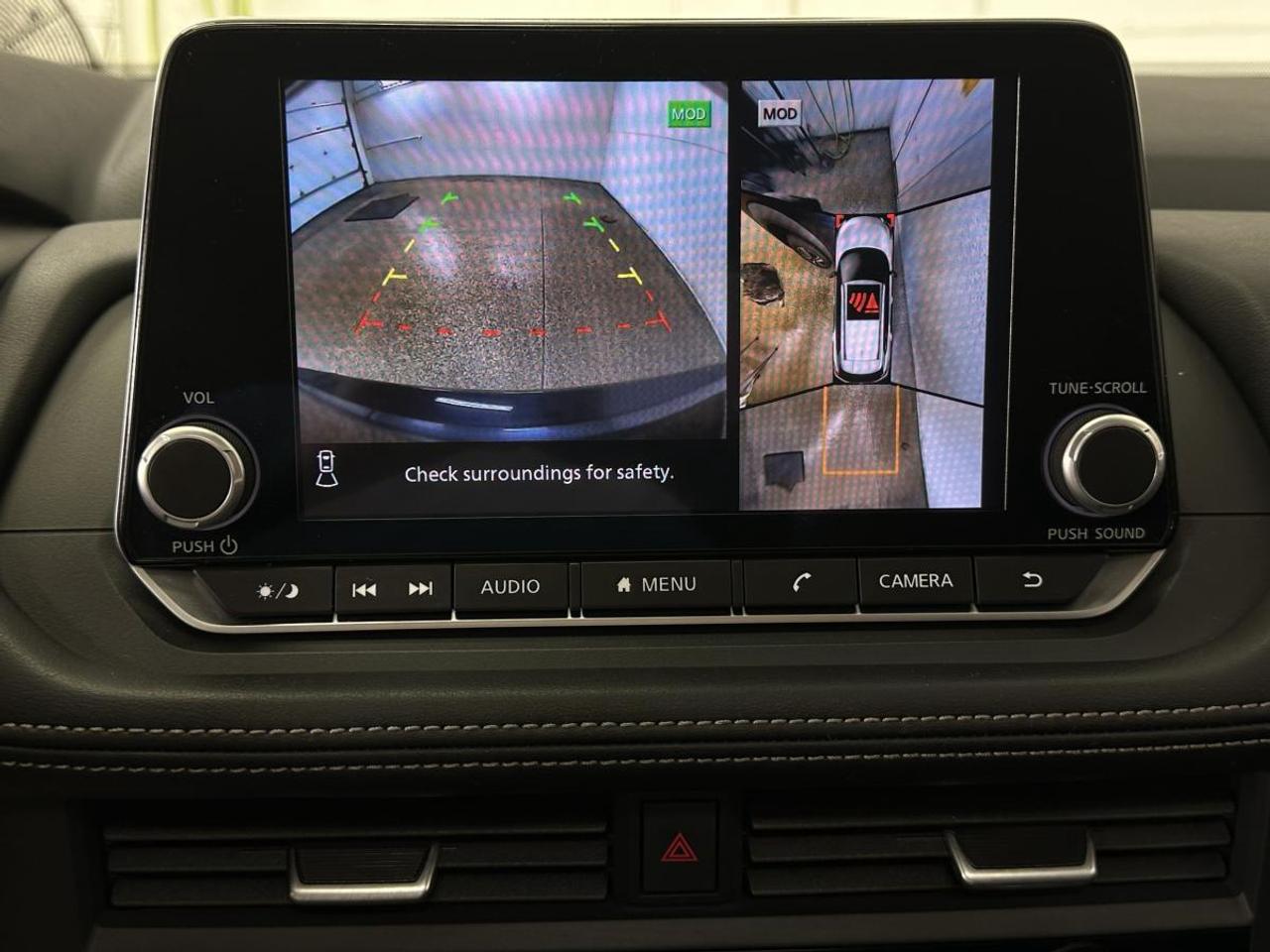 2024 Nissan Rogue SV Moonroof SV PREMIUM/LEATHER/PANOROOF/PWR GATE/OFF 1 OWNER LEASE! Photo
