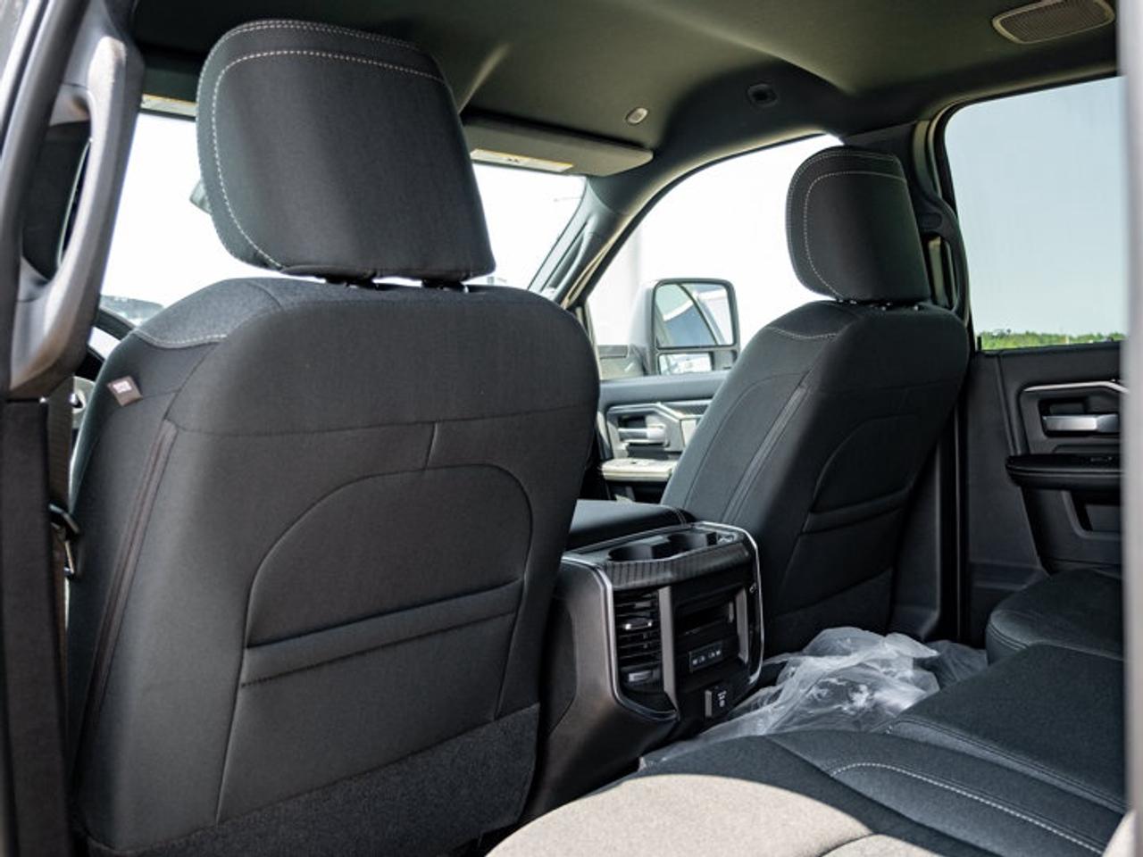 2026 RAM 3500 Big Horn Photo