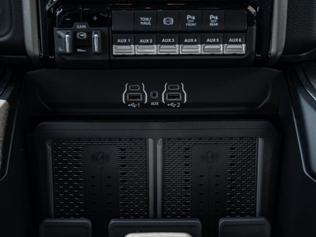2026 RAM 3500 Big Horn Photo