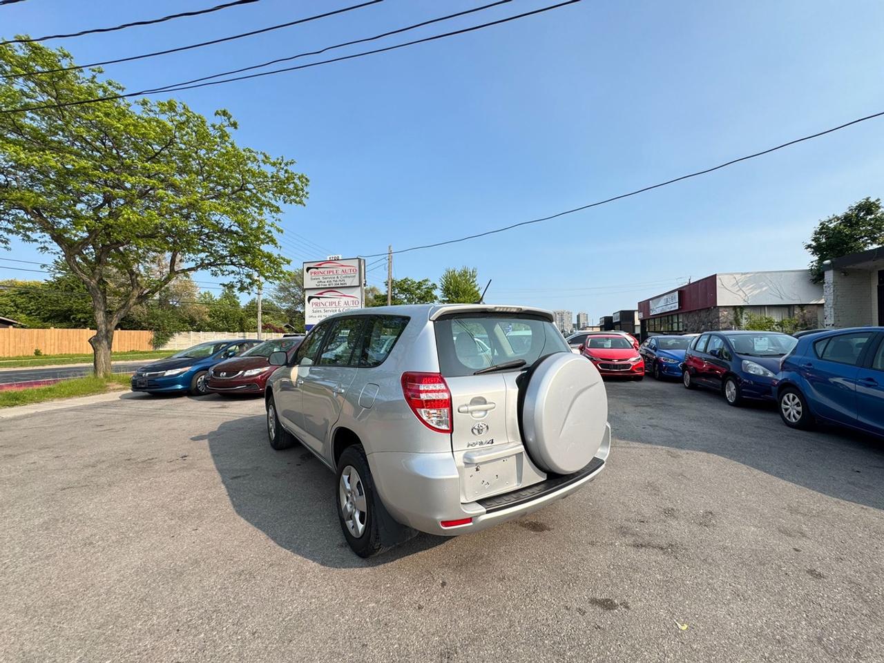 2012 Toyota RAV4 Base I4 Photo