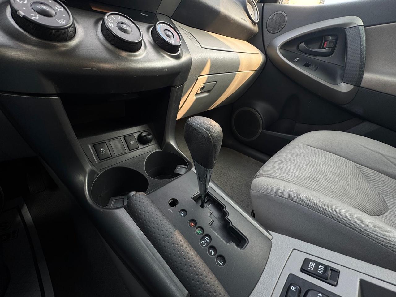 2012 Toyota RAV4 Base I4 Photo