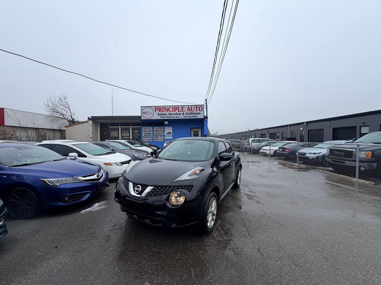 2016 Nissan Juke SV Photo