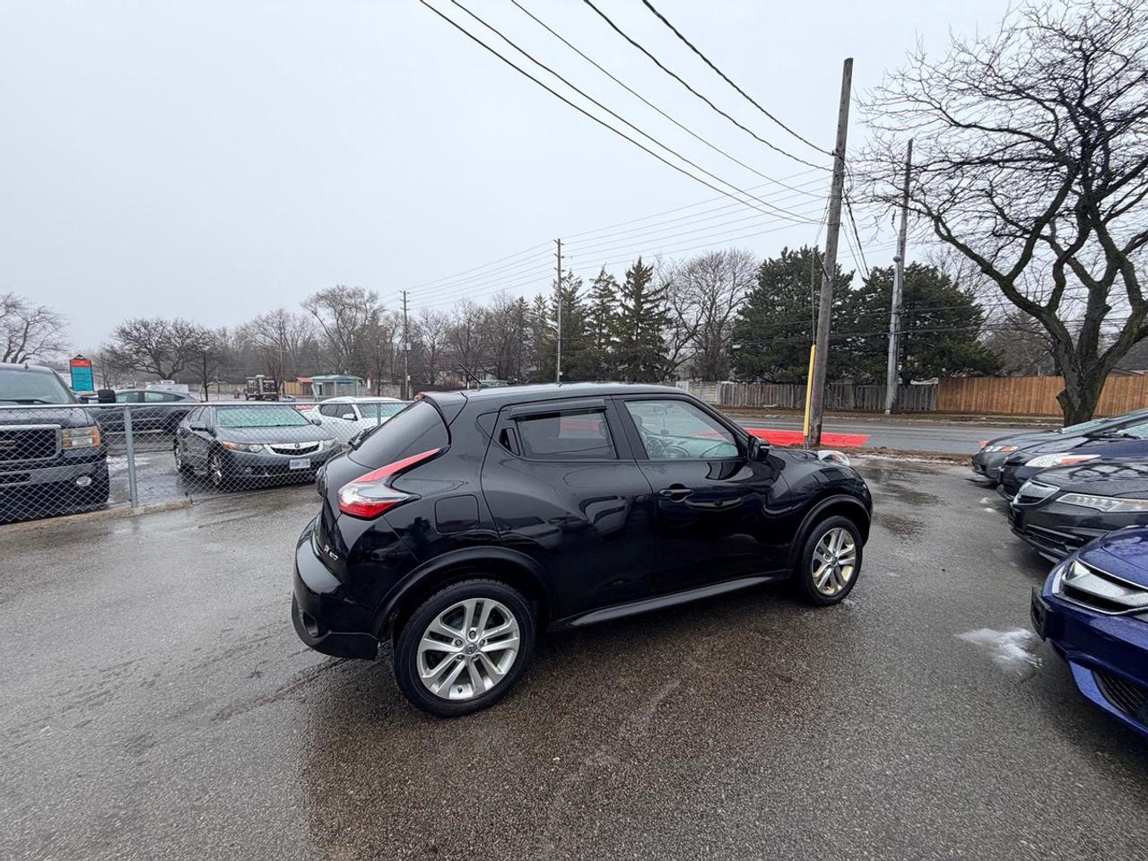 2016 Nissan Juke SV Photo