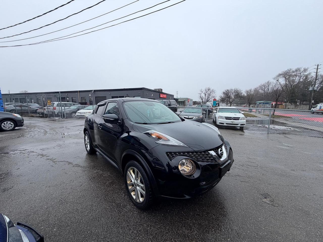2016 Nissan Juke SV Photo