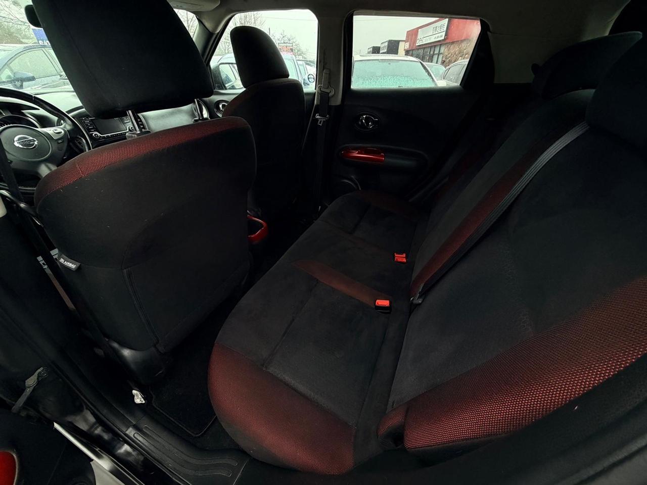2016 Nissan Juke SV Photo