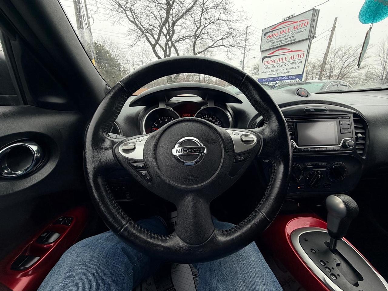 2016 Nissan Juke SV Photo