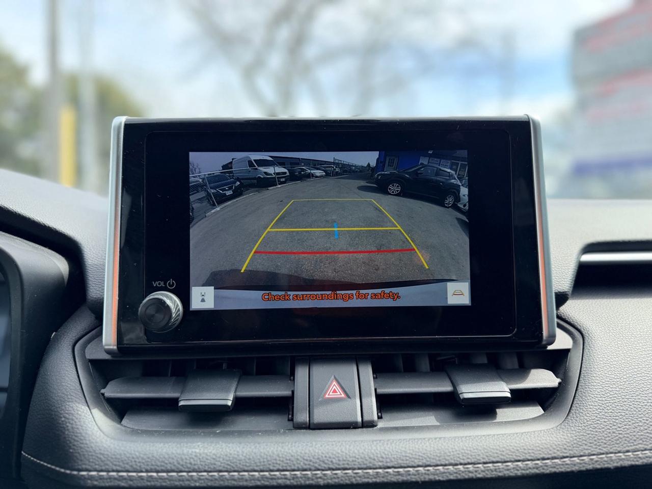 2023 Toyota RAV4 LE Photo