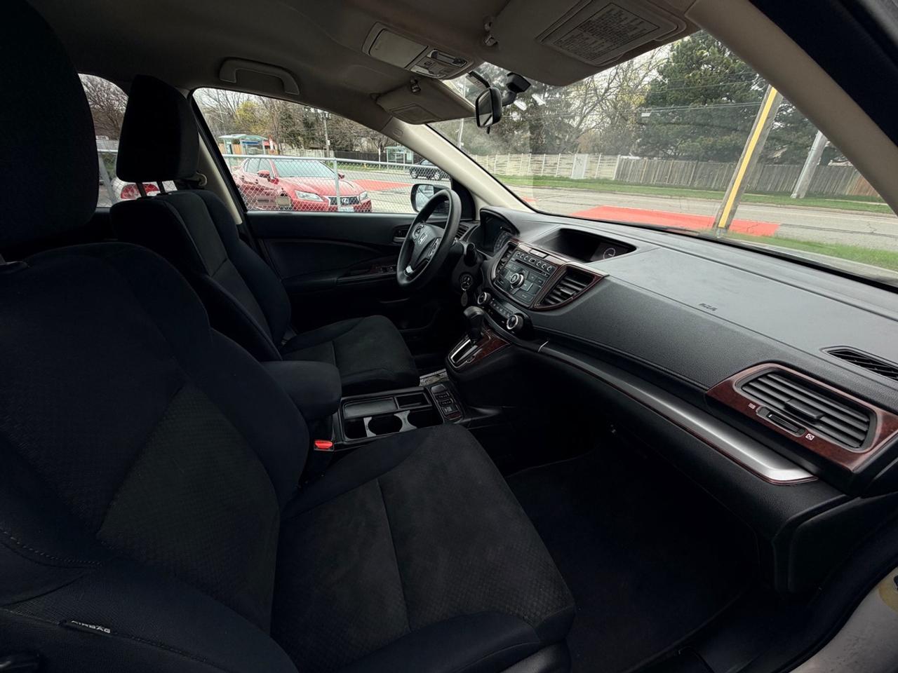 2015 Honda CR-V LX Photo