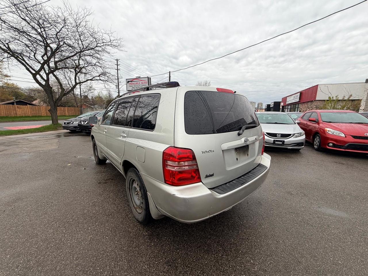 2003 Toyota Highlander BASE Photo4