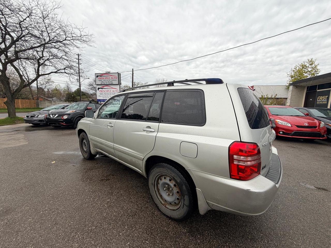 2003 Toyota Highlander BASE Photo3