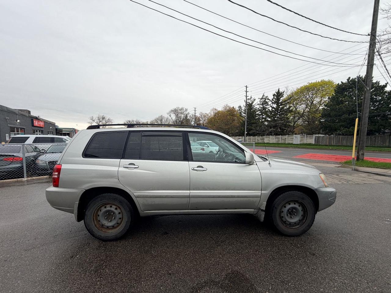 2003 Toyota Highlander BASE Photo