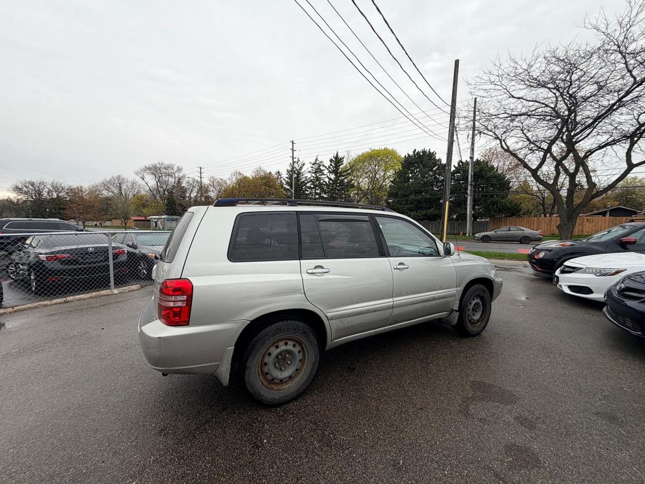 2003 Toyota Highlander BASE Photo