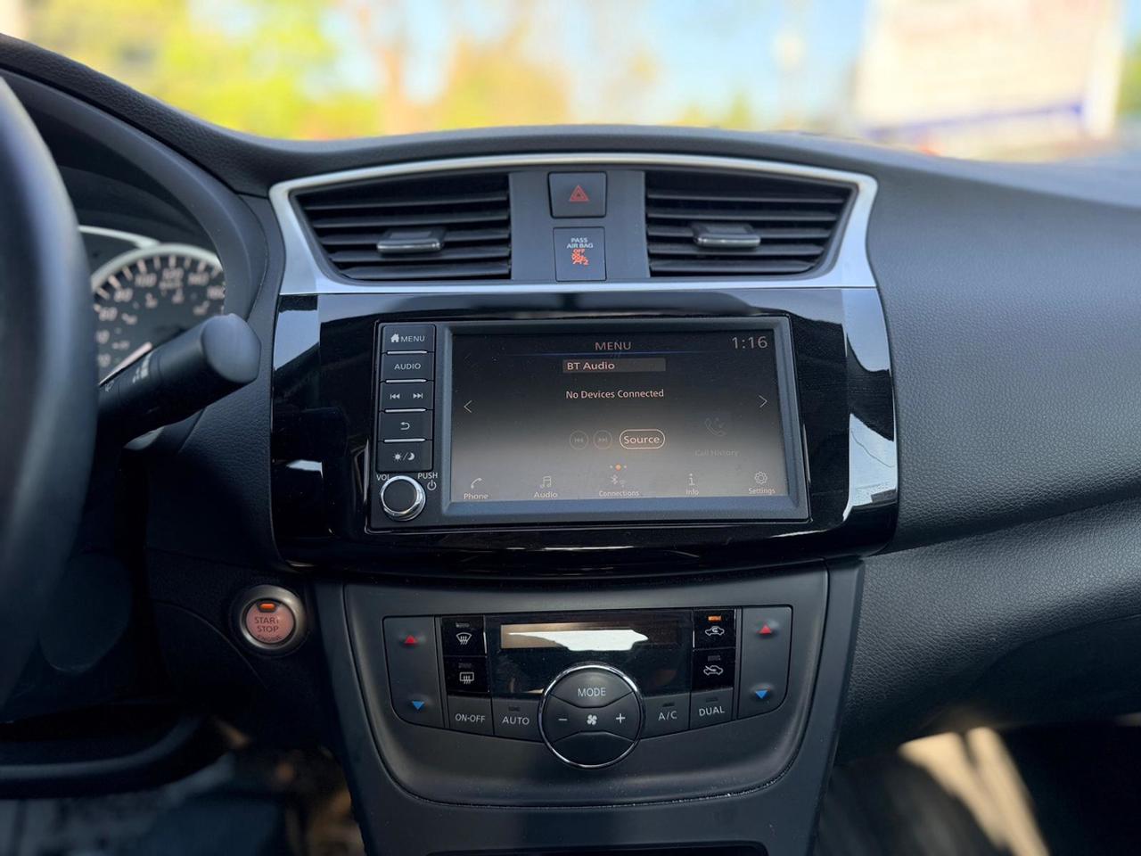 2019 Nissan Sentra SV Photo