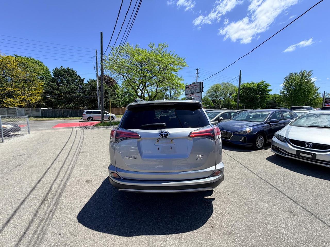 2018 Toyota RAV4 XLE Photo