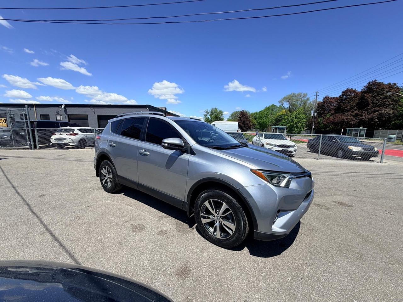 2018 Toyota RAV4 XLE Photo