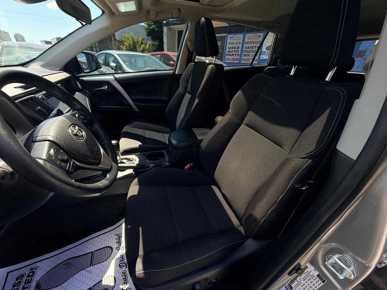 2018 Toyota RAV4 XLE Photo