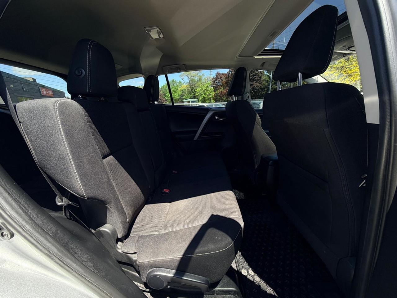 2018 Toyota RAV4 XLE Photo