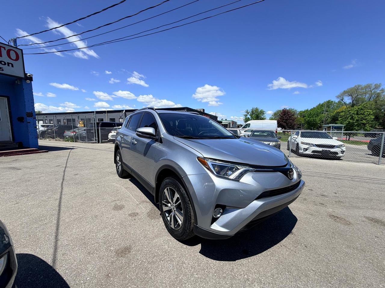 2018 Toyota RAV4 XLE Photo