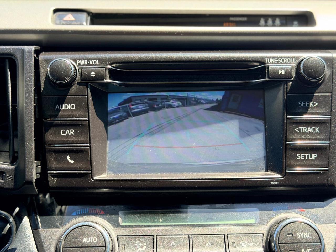 2018 Toyota RAV4 XLE Photo