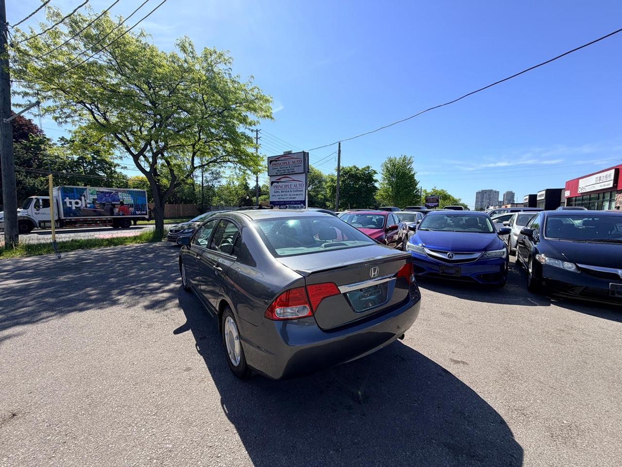 2010 Honda Civic LX Photo4