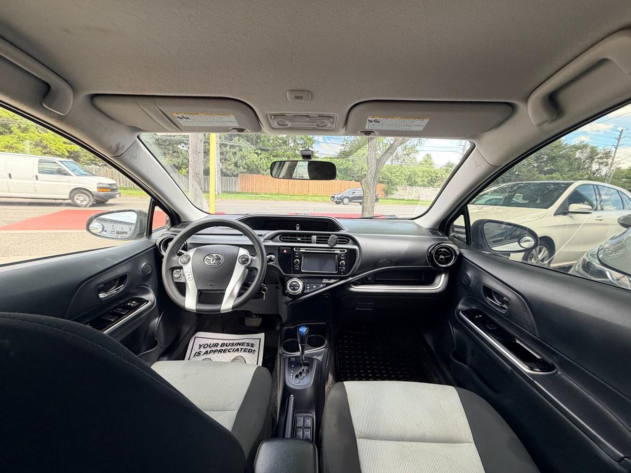 2015 Toyota Prius c Two Photo