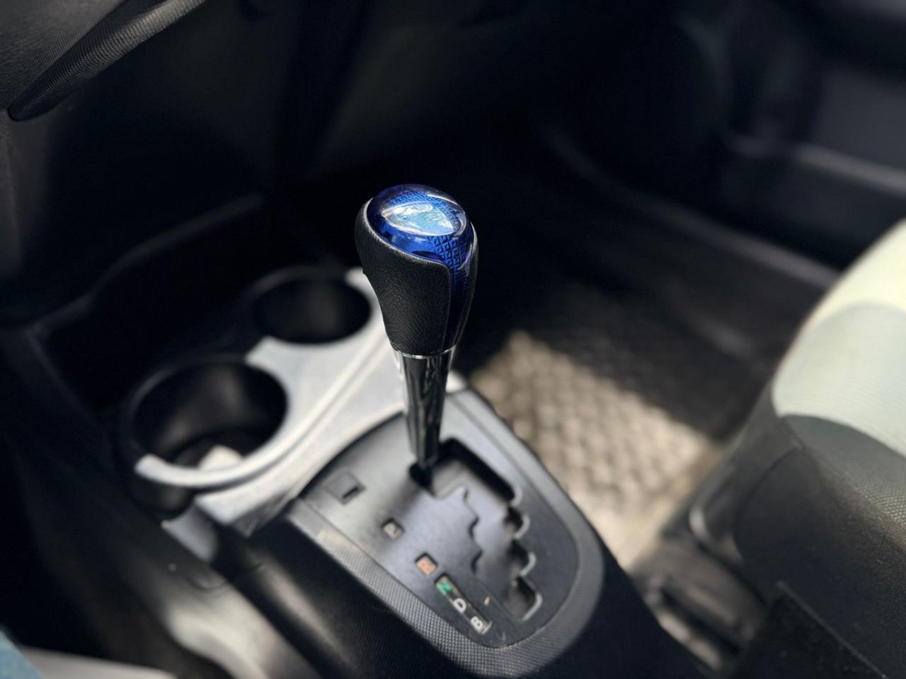 2015 Toyota Prius c Two Photo