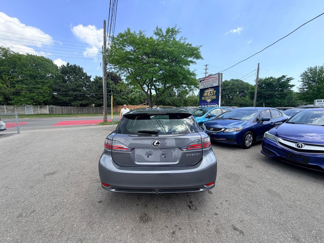 2013 Lexus CT 200h Base Photo