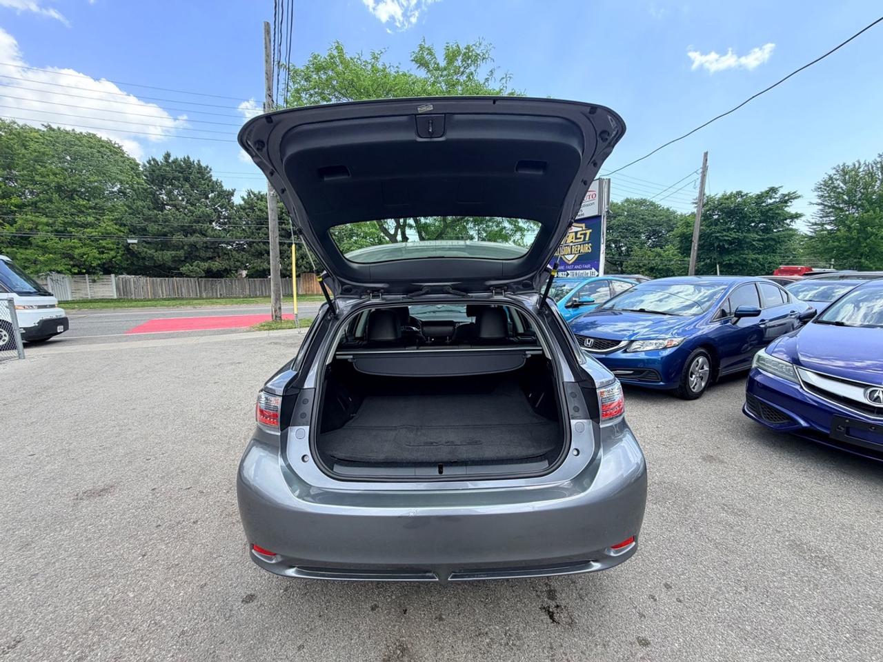2013 Lexus CT 200h Base Photo