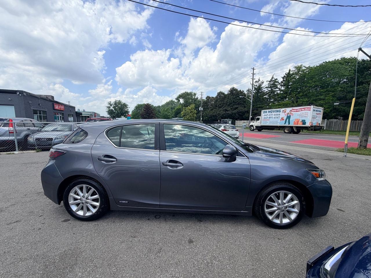 2013 Lexus CT 200h Base Photo
