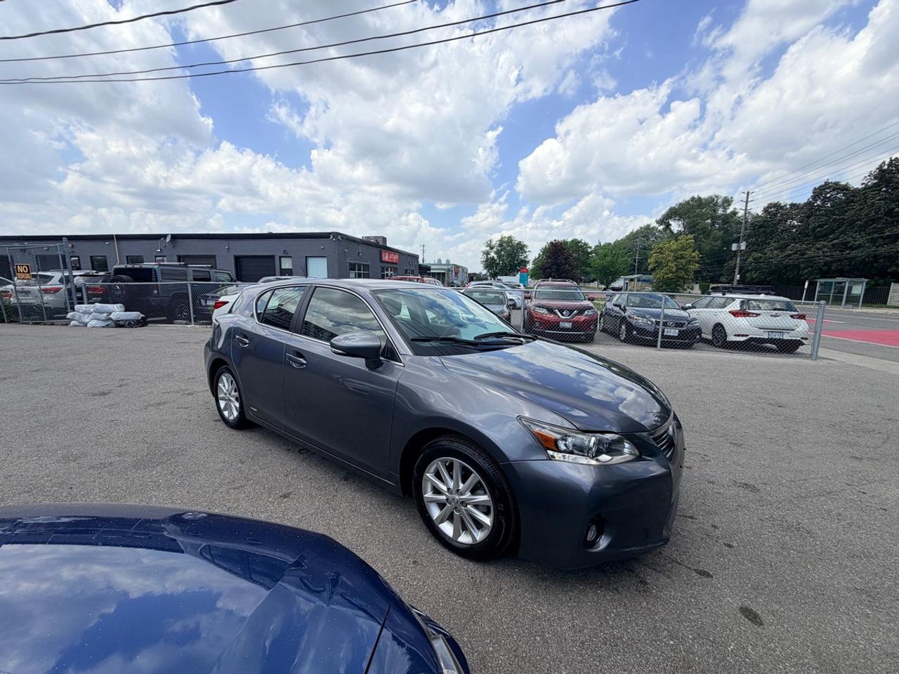 2013 Lexus CT 200h Base Photo