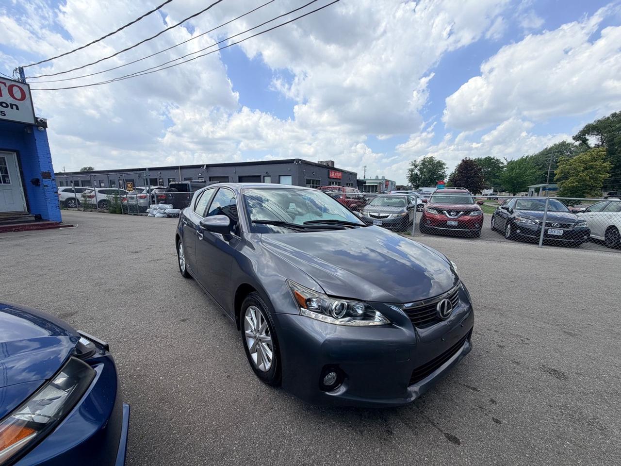 2013 Lexus CT 200h Base Photo