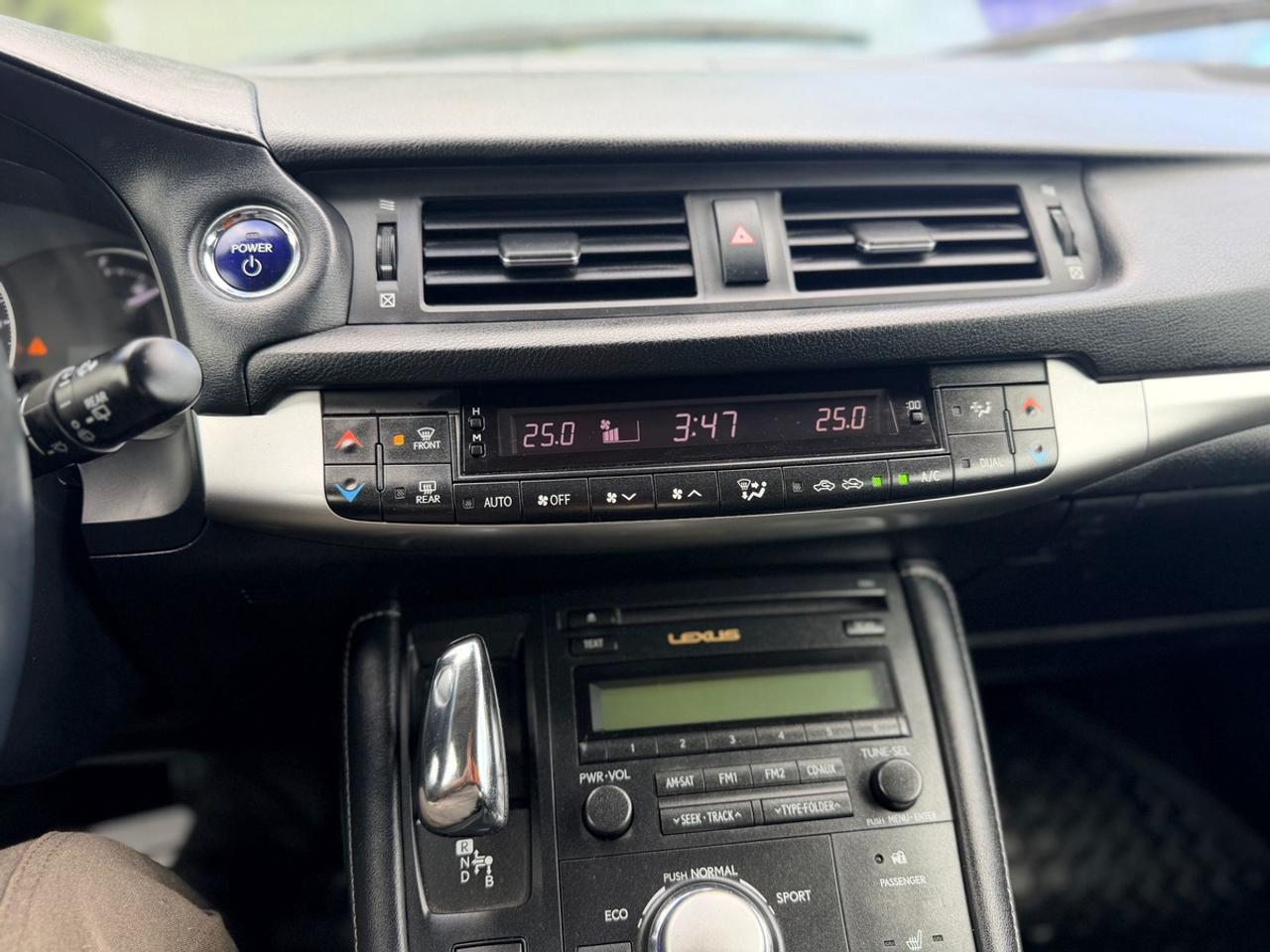 2013 Lexus CT 200h Base Photo
