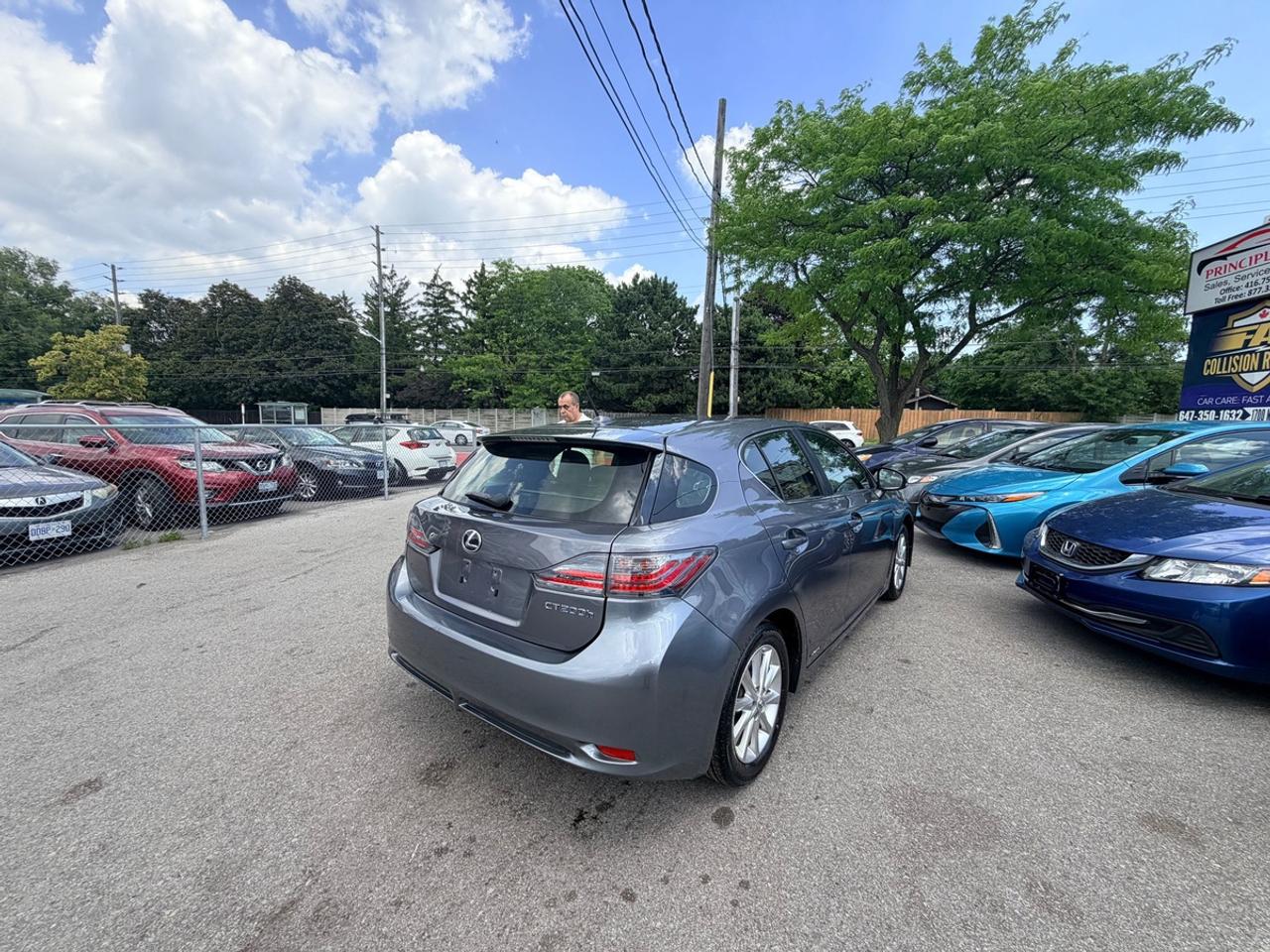 2013 Lexus CT 200h Base Photo