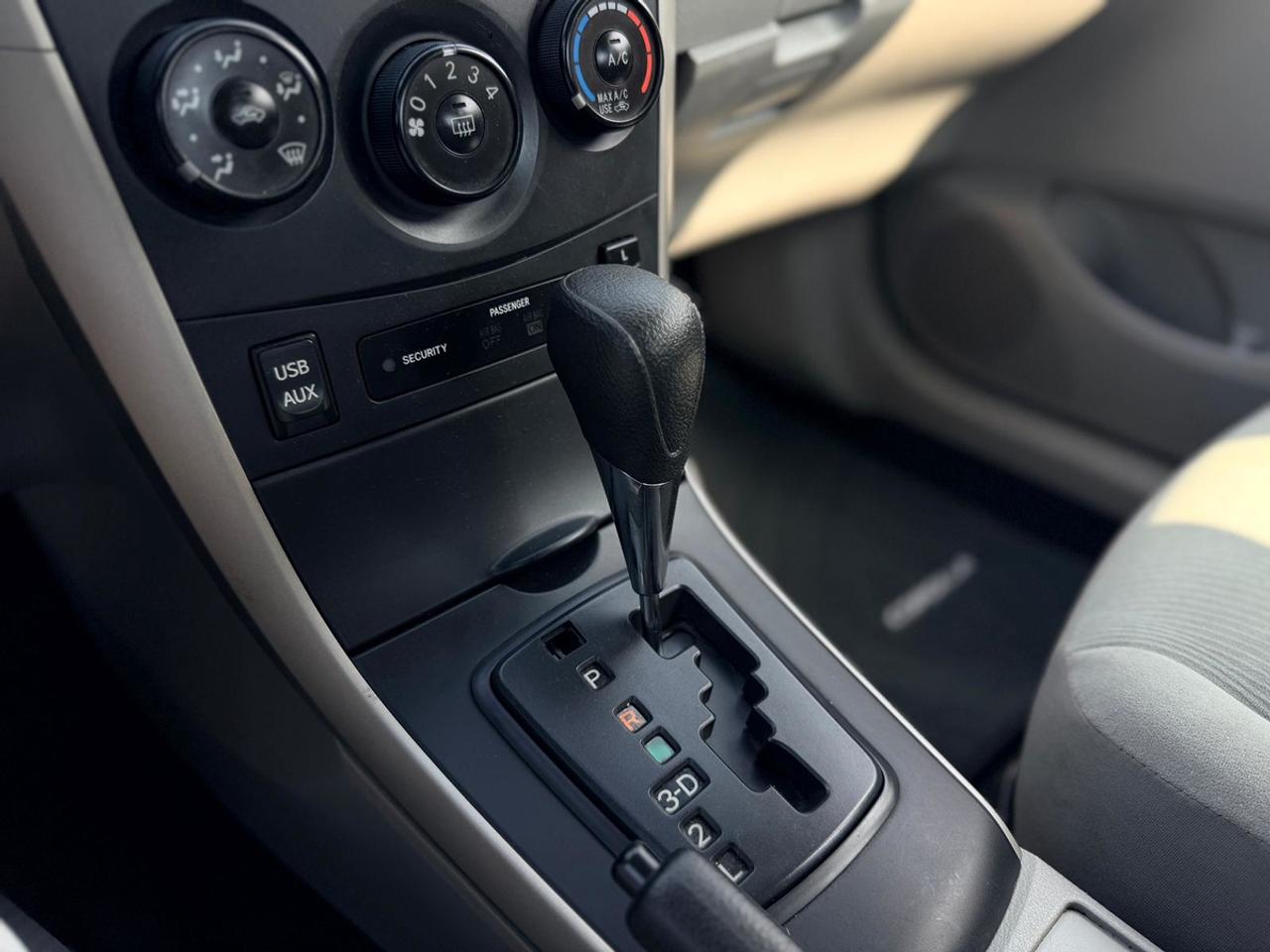 2012 Toyota Corolla CE Photo